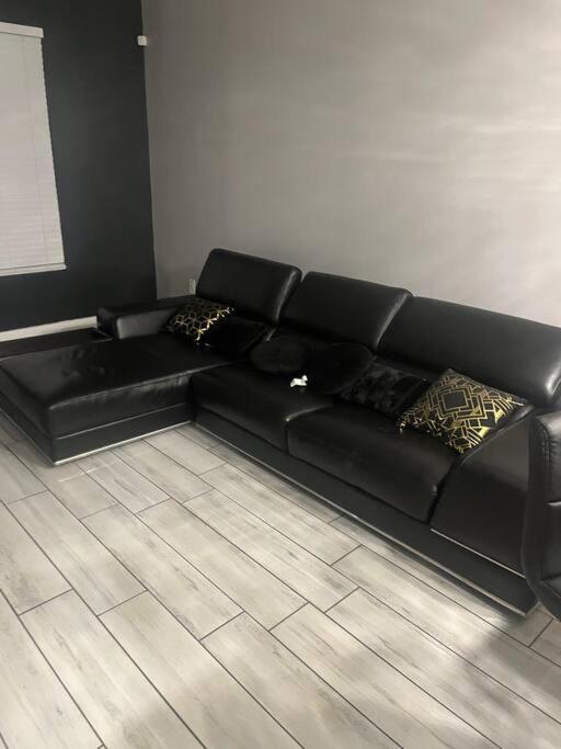 Welcome To The Auc Modern Unit Appartement Atlanta Buitenkant foto
